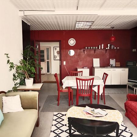 Lounge-Style-Hostel ซังค์ทเฟทอันแดกลาน ภายนอก รูปภาพ