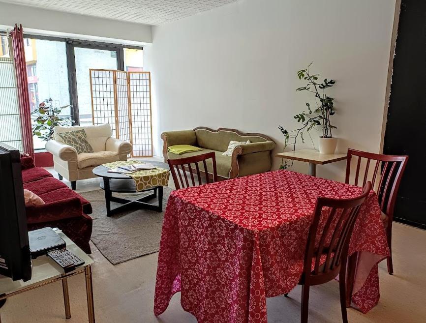 Lounge-Style-Hostel ซังค์ทเฟทอันแดกลาน ภายนอก รูปภาพ